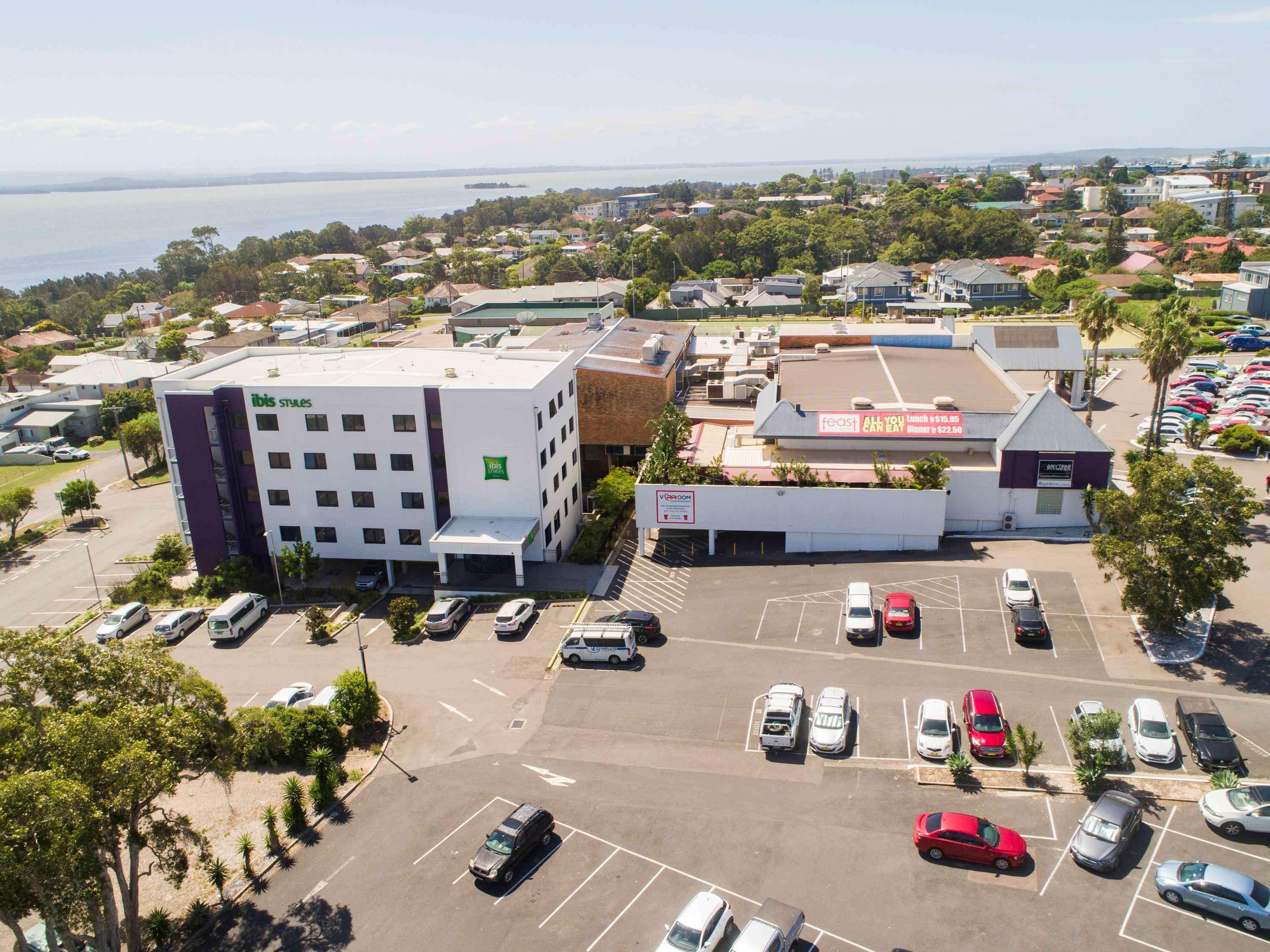 Hotel Ibis Styles The Entrance Exterior foto