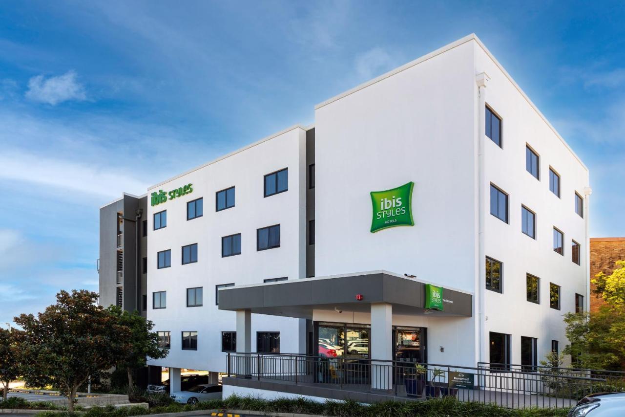 Hotel Ibis Styles The Entrance Exterior foto