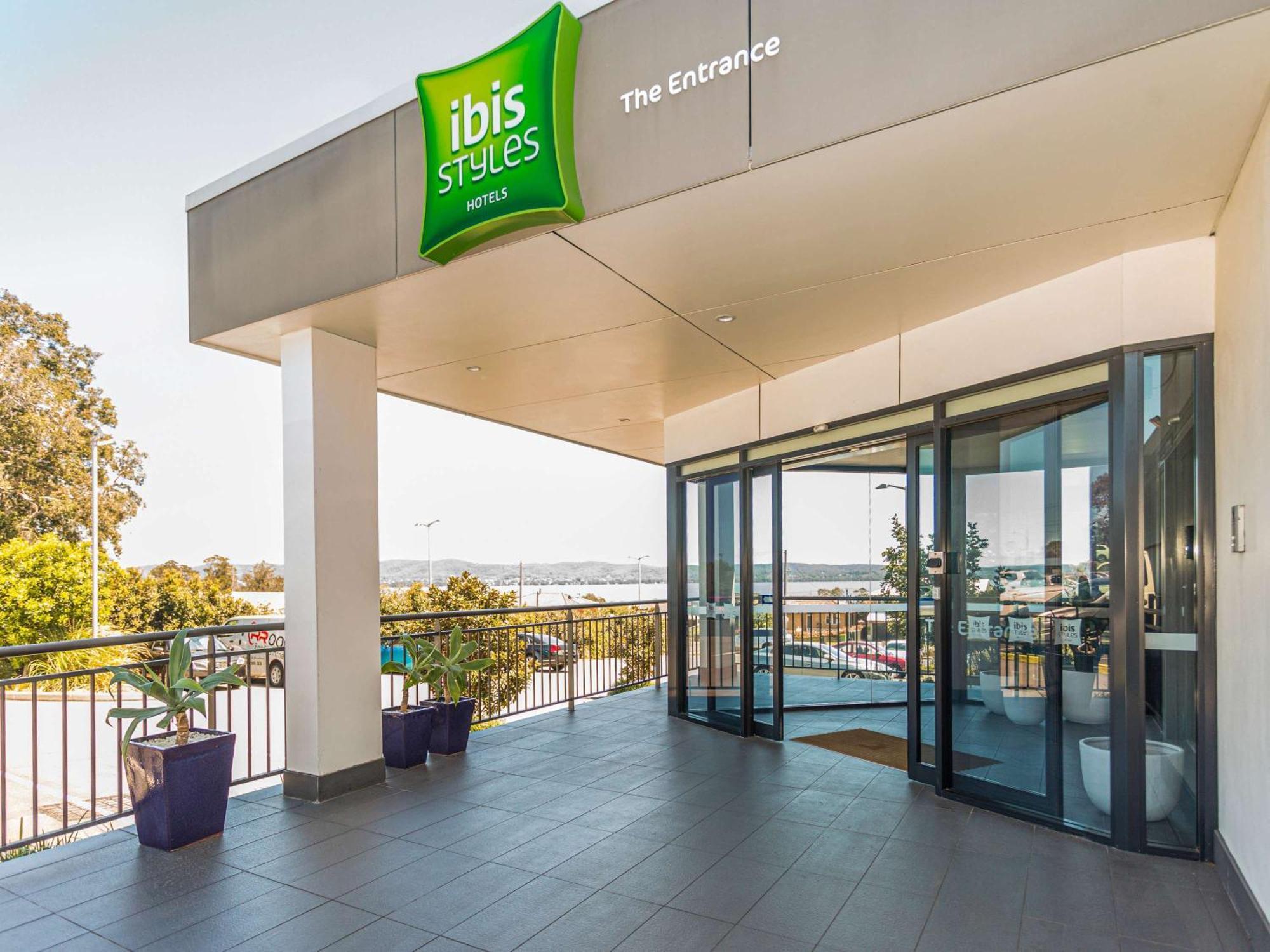 Hotel Ibis Styles The Entrance Exterior foto